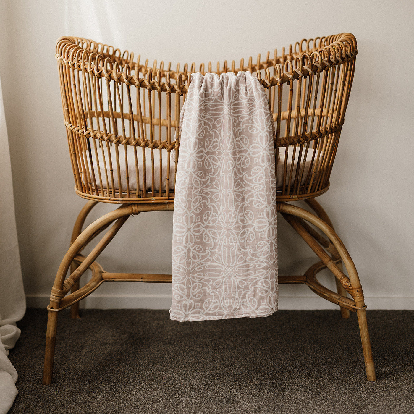 Bo & Ko Koru Maori Pēpi Wrap Mauve