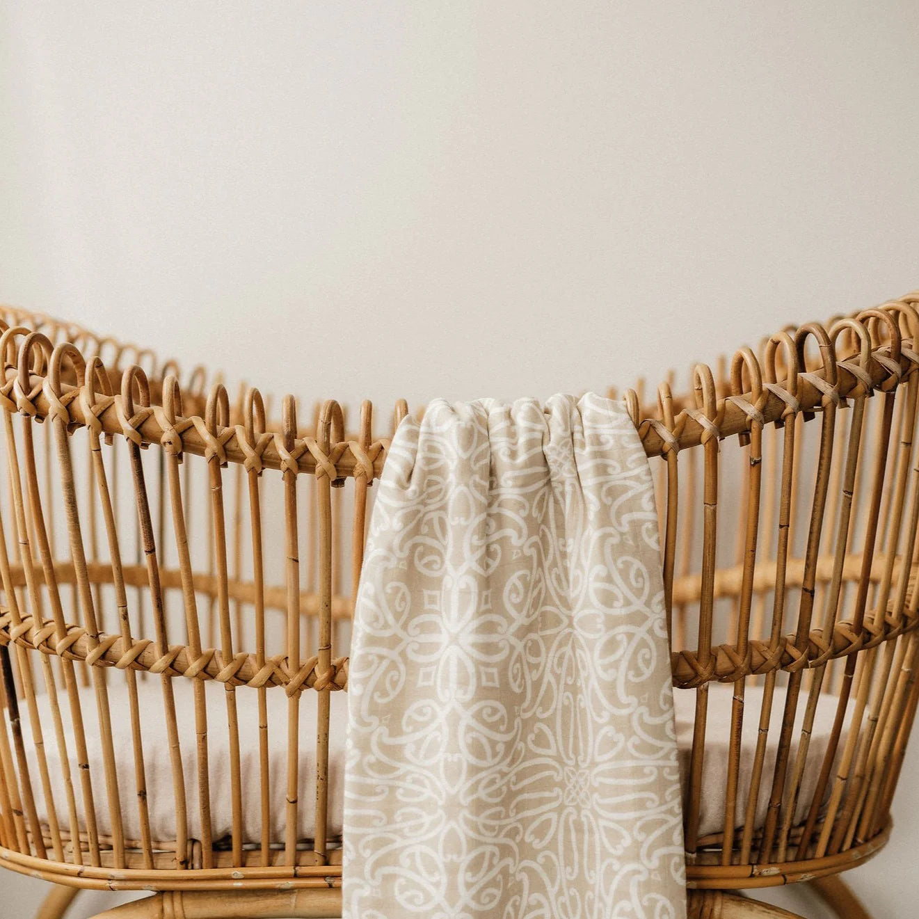 Bo & Ko Koru Māori Pēpi Wrap Beige