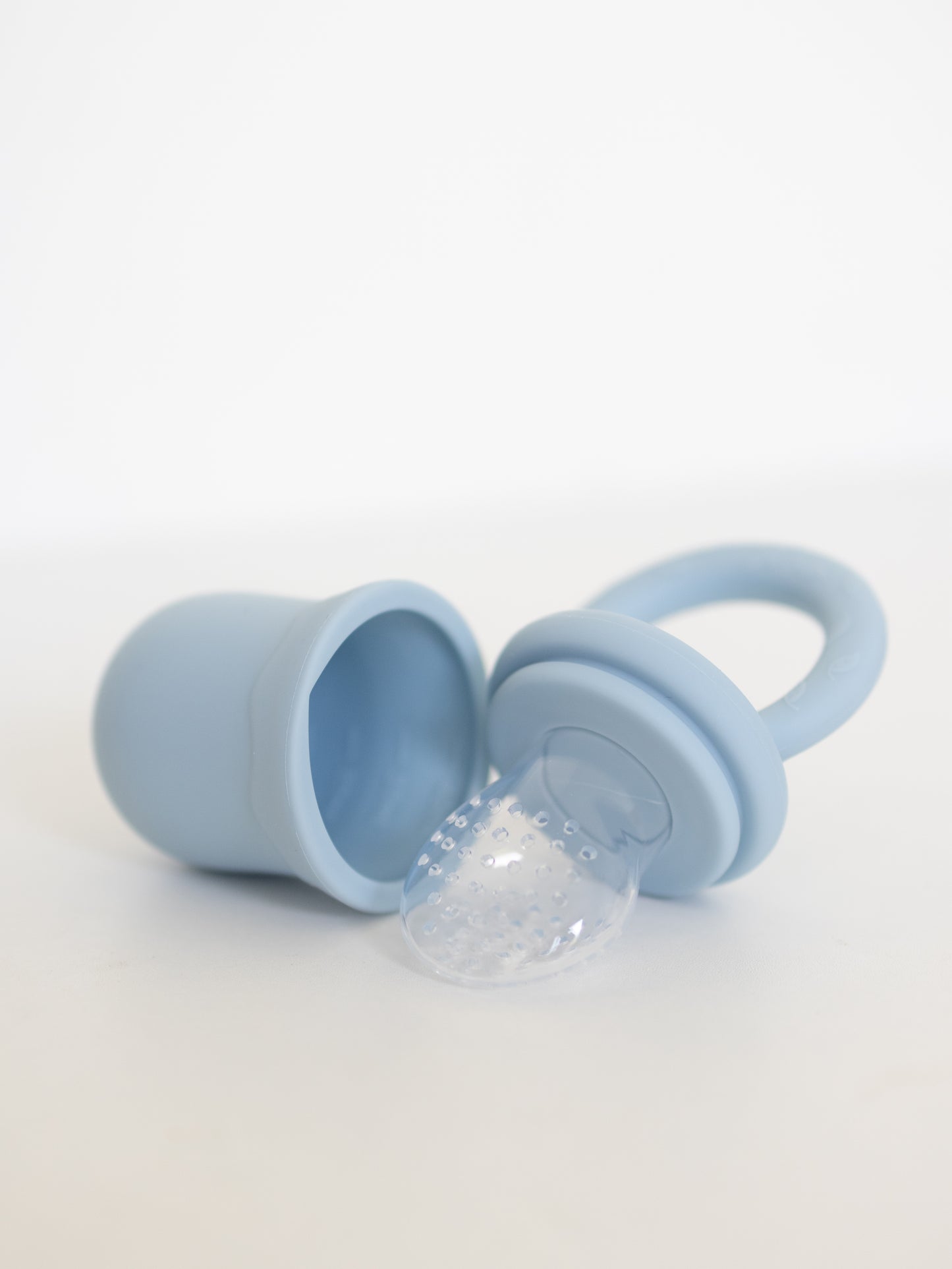 Petite Eats First Tastes Feeder Breeze