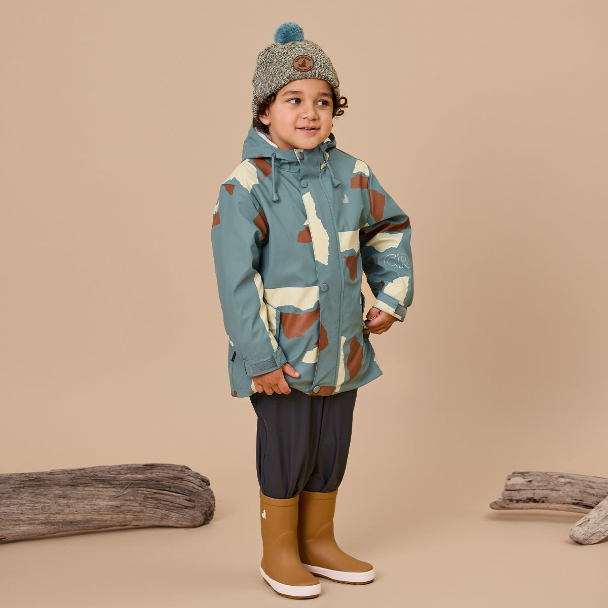 Crywolf Explorer Jacket Move Mountains