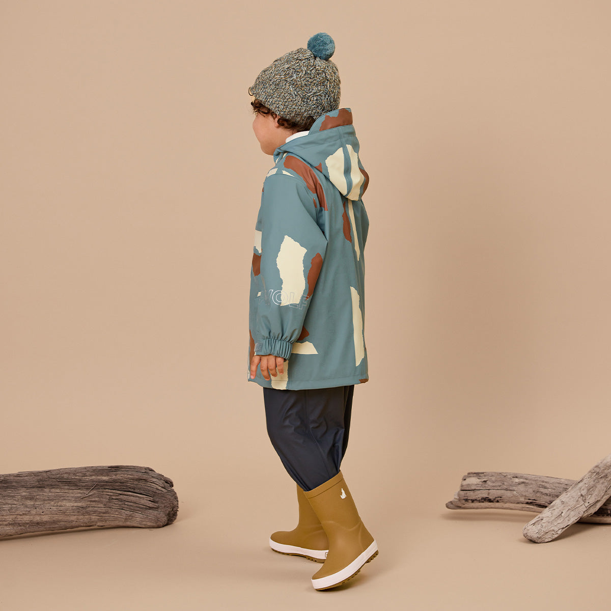 Crywolf Explorer Jacket Move Mountains