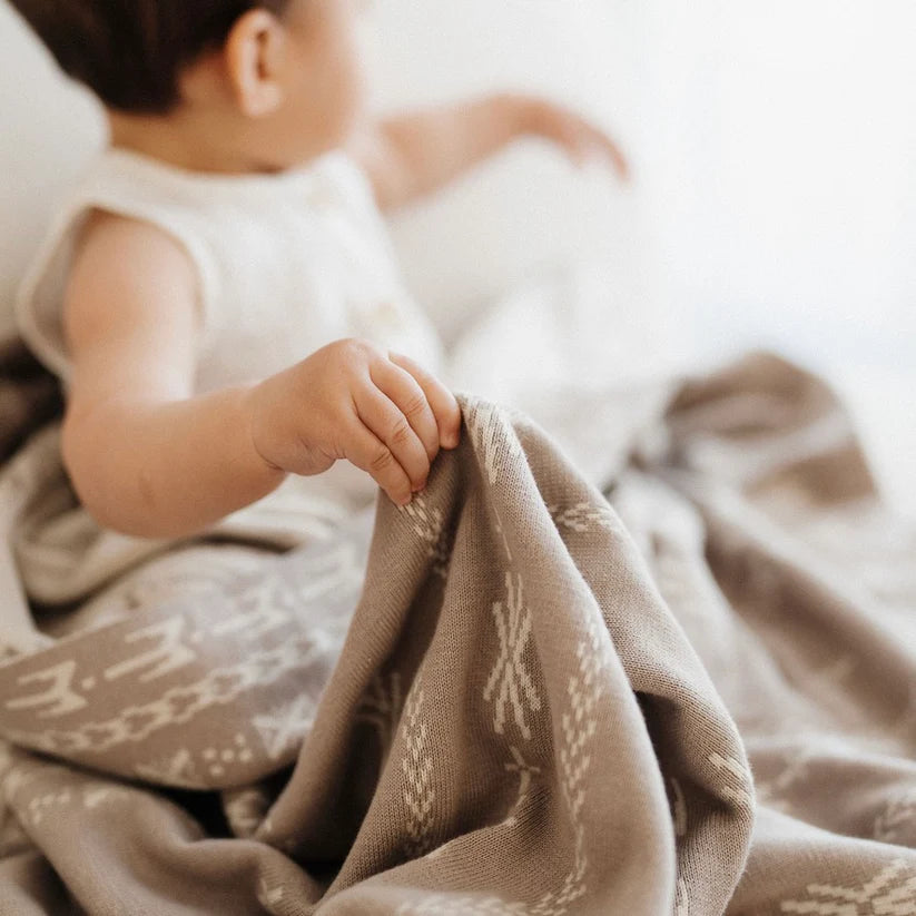 Bo & Ko Alofa Pepe Blanket Pebble