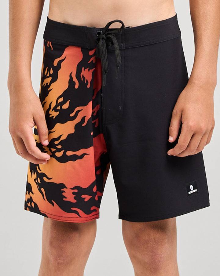 Mad Hueys Skull Spiral Boardshort Black