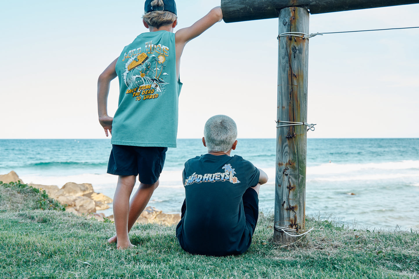 Mad Hueys Surfing Hueys Tee Vintage Black