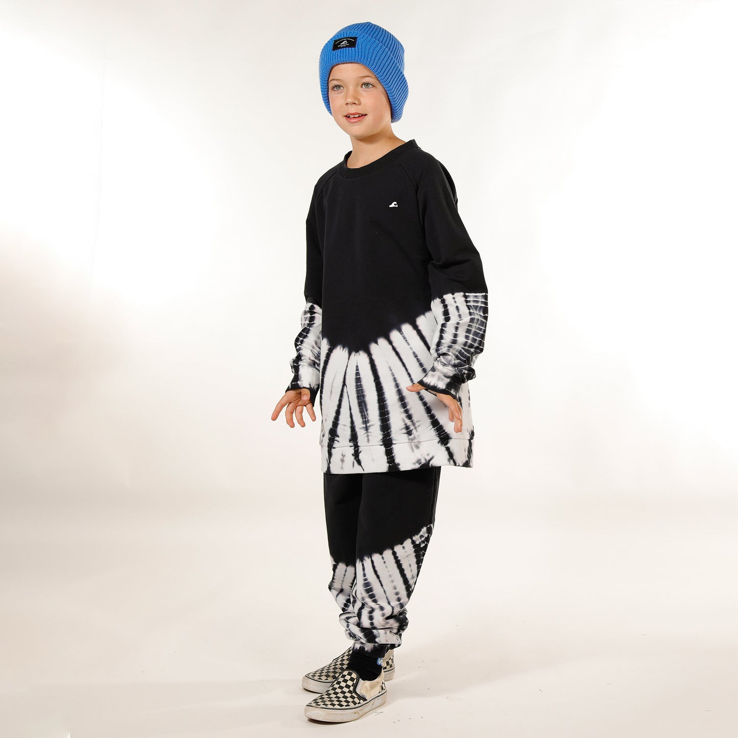 Hello Stranger Raglan Crew Black Dye