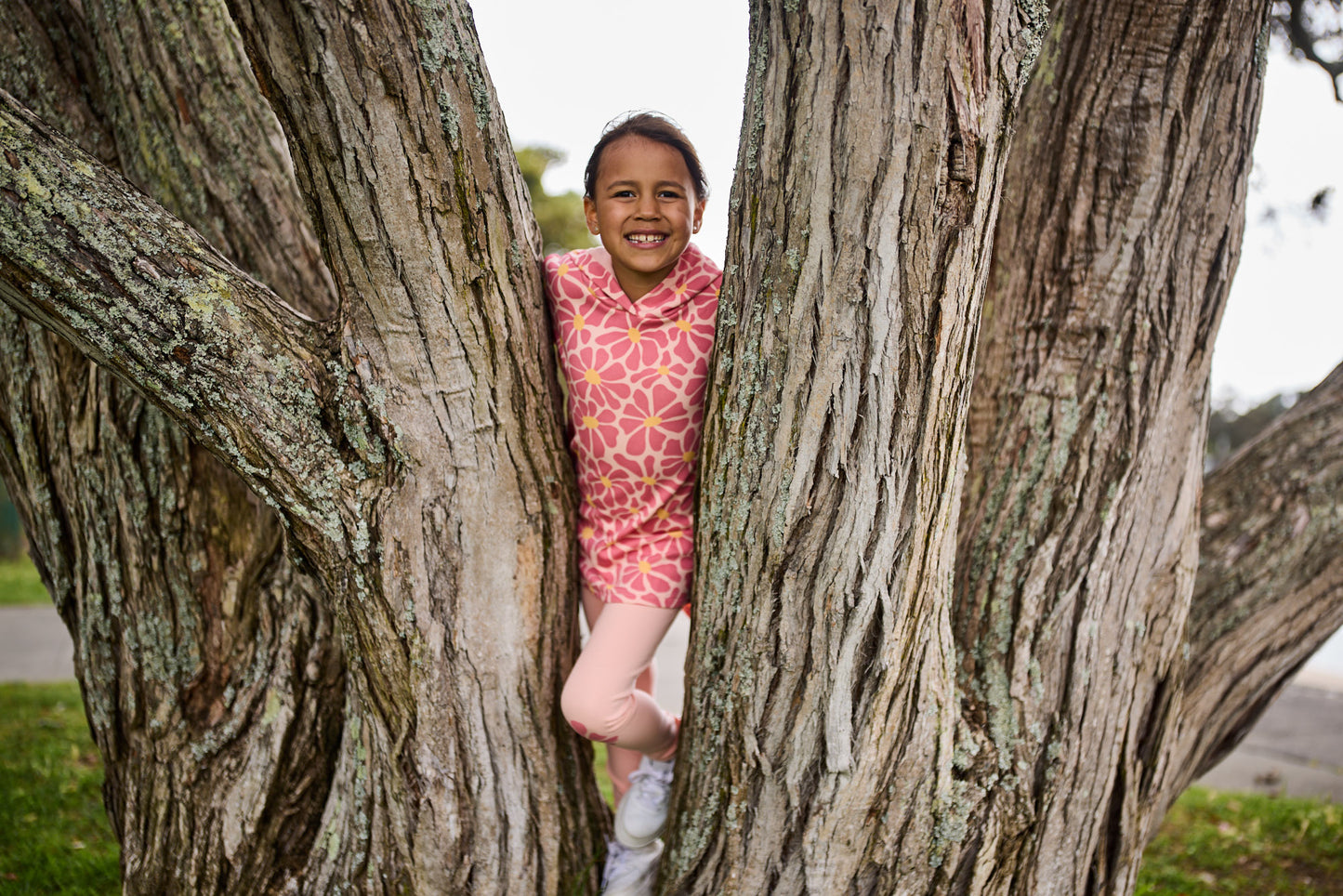 Radicool Groovy Floral Hood