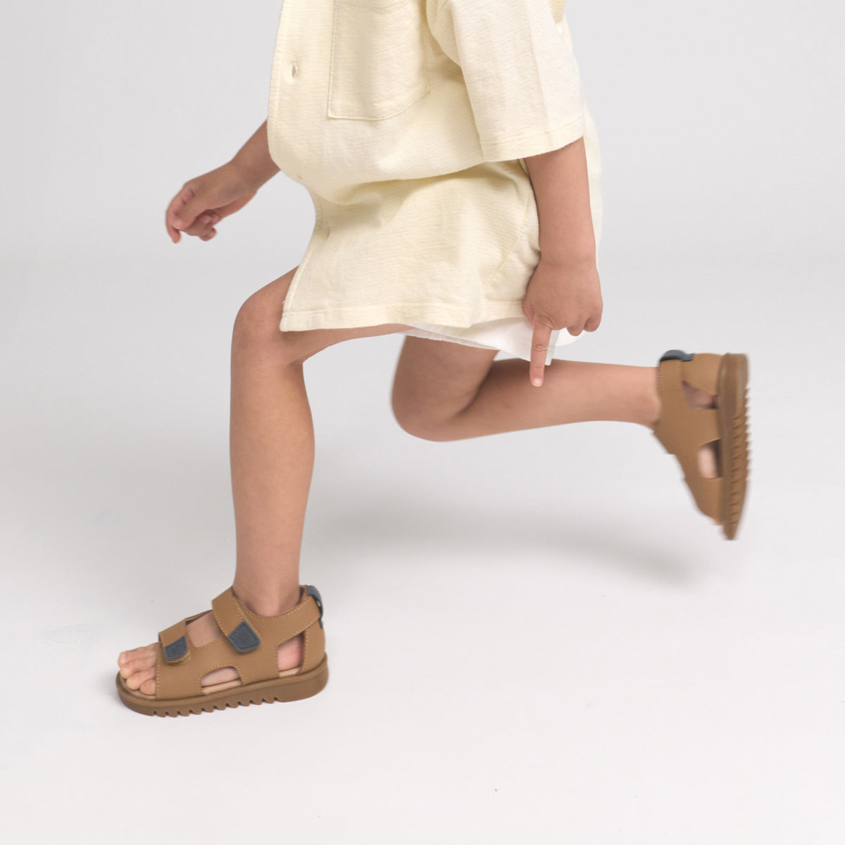 Pretty Brave Child Sandal Finley Tan