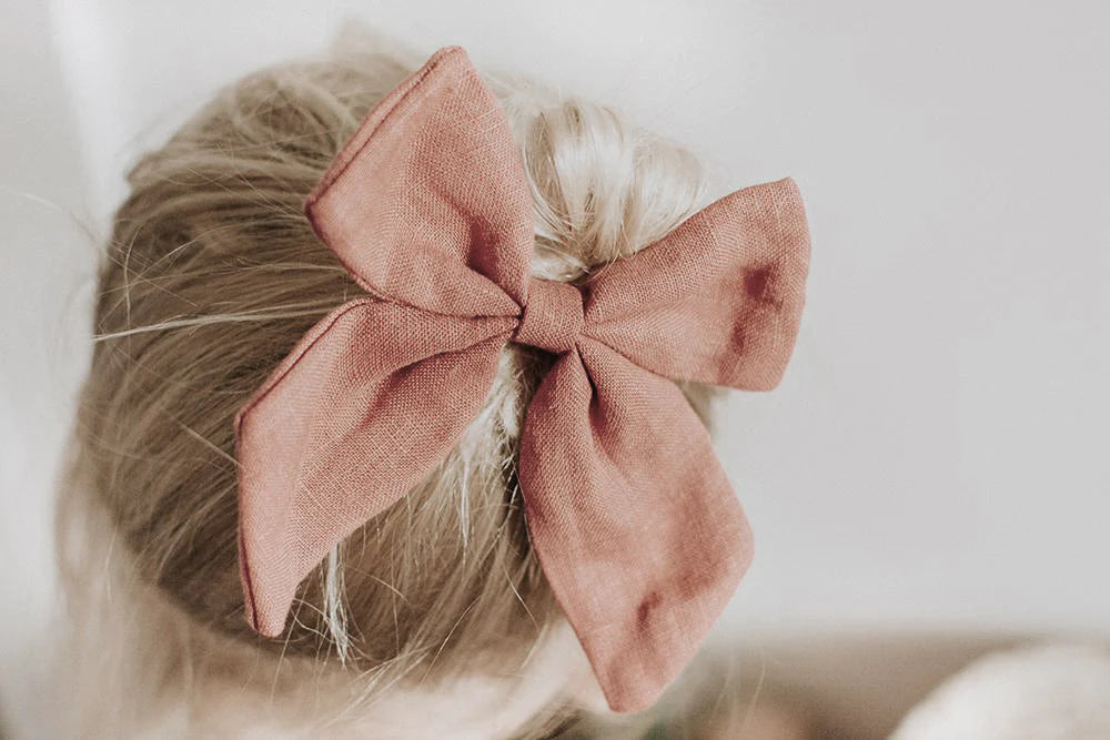 maMer Dalia Linen Hair Clip Bow Dusty Pink