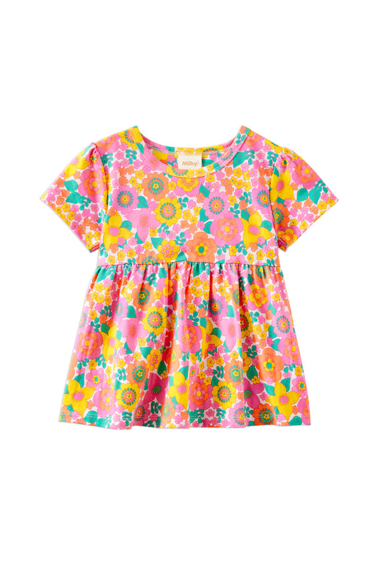 Milky Groovy Garden Swing Tee