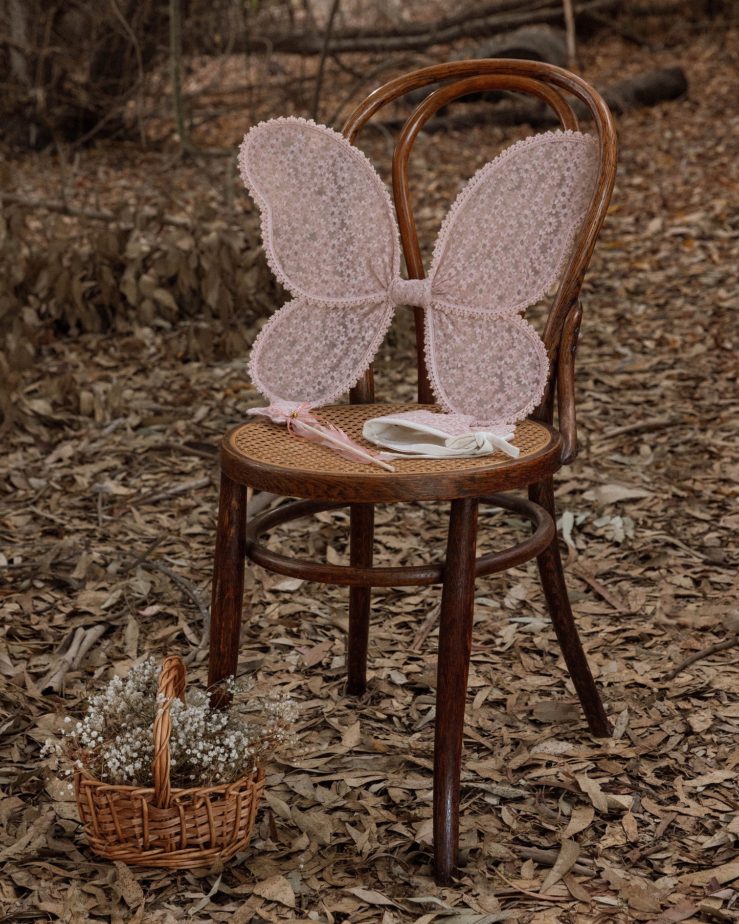 Noralee Wings Rose Embroidered Daisy
