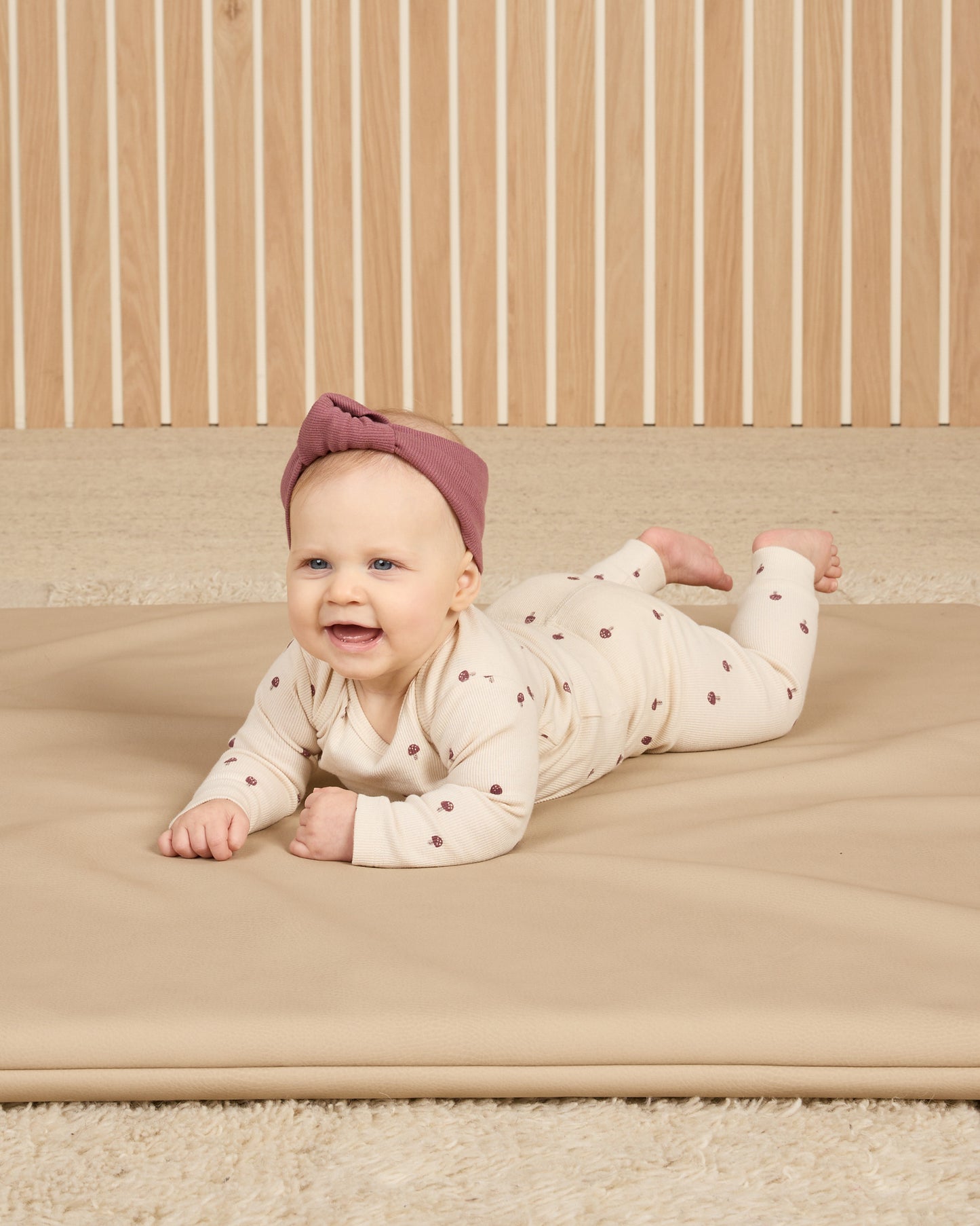 Quincy Mae Ribbed Baby Jumpsuit Mushroom