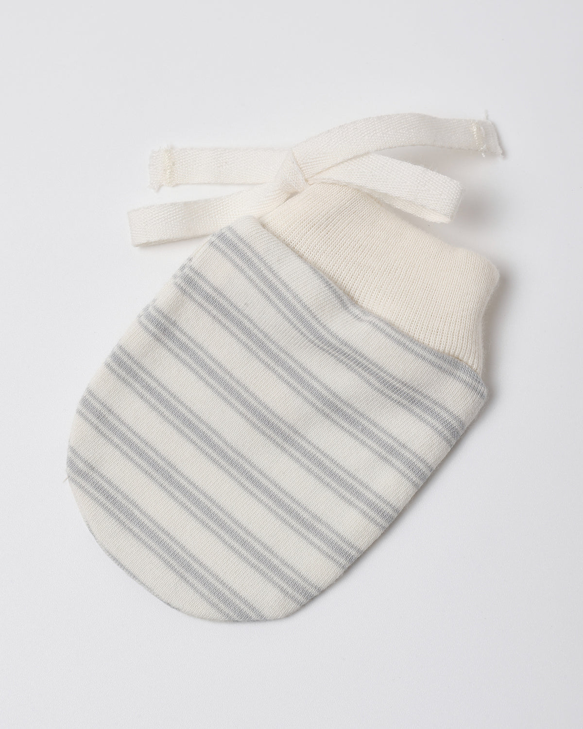 Quincy Mae No Scratch Mittens, set of 2 | Cloud Stripe + Cloud