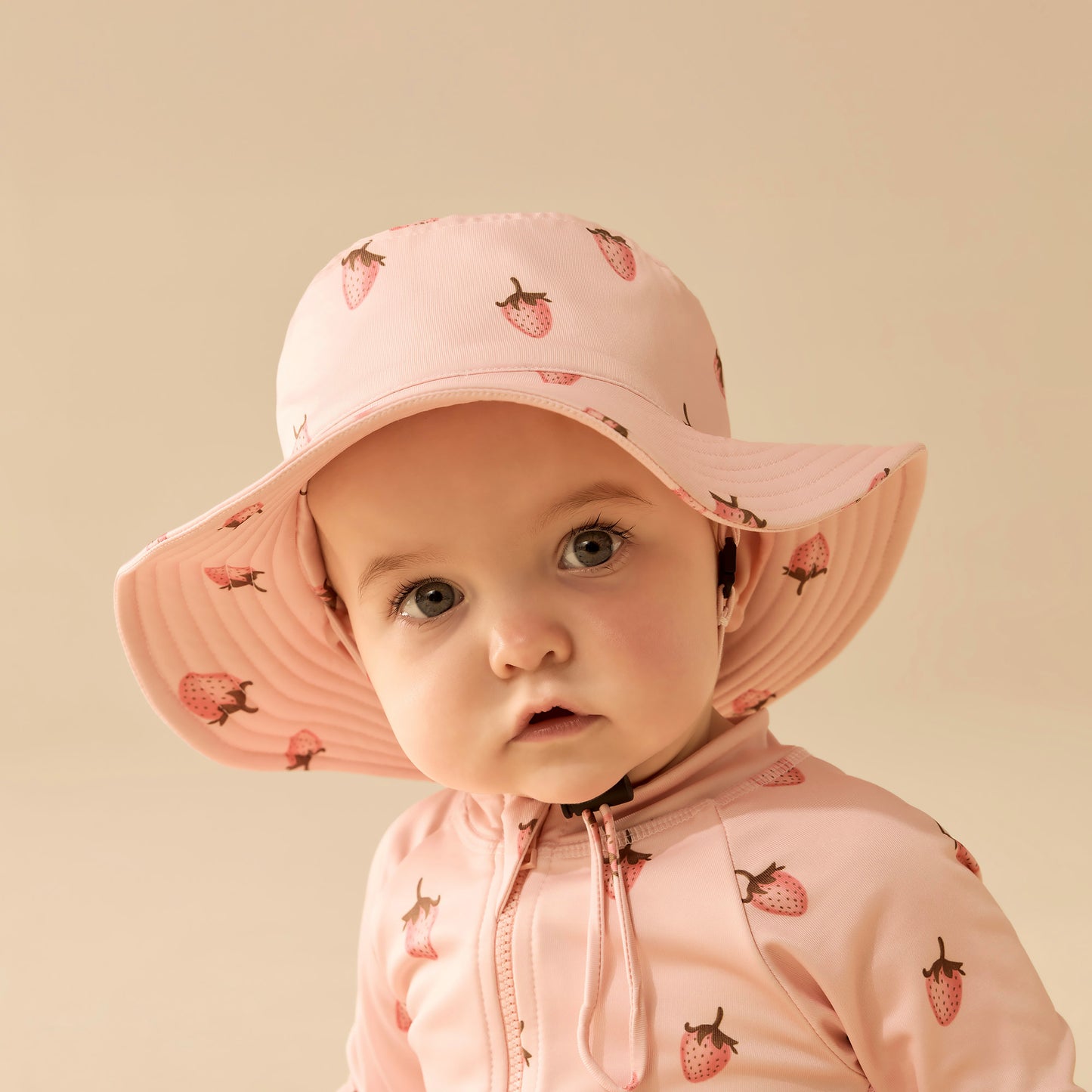 Wilson & Frenchy Swim Sunhat Strawberry Kisses