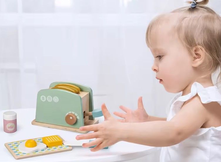 Wooden Toaster Set