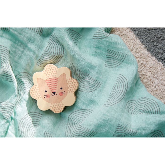 Le Petit Collage Lion Rattle