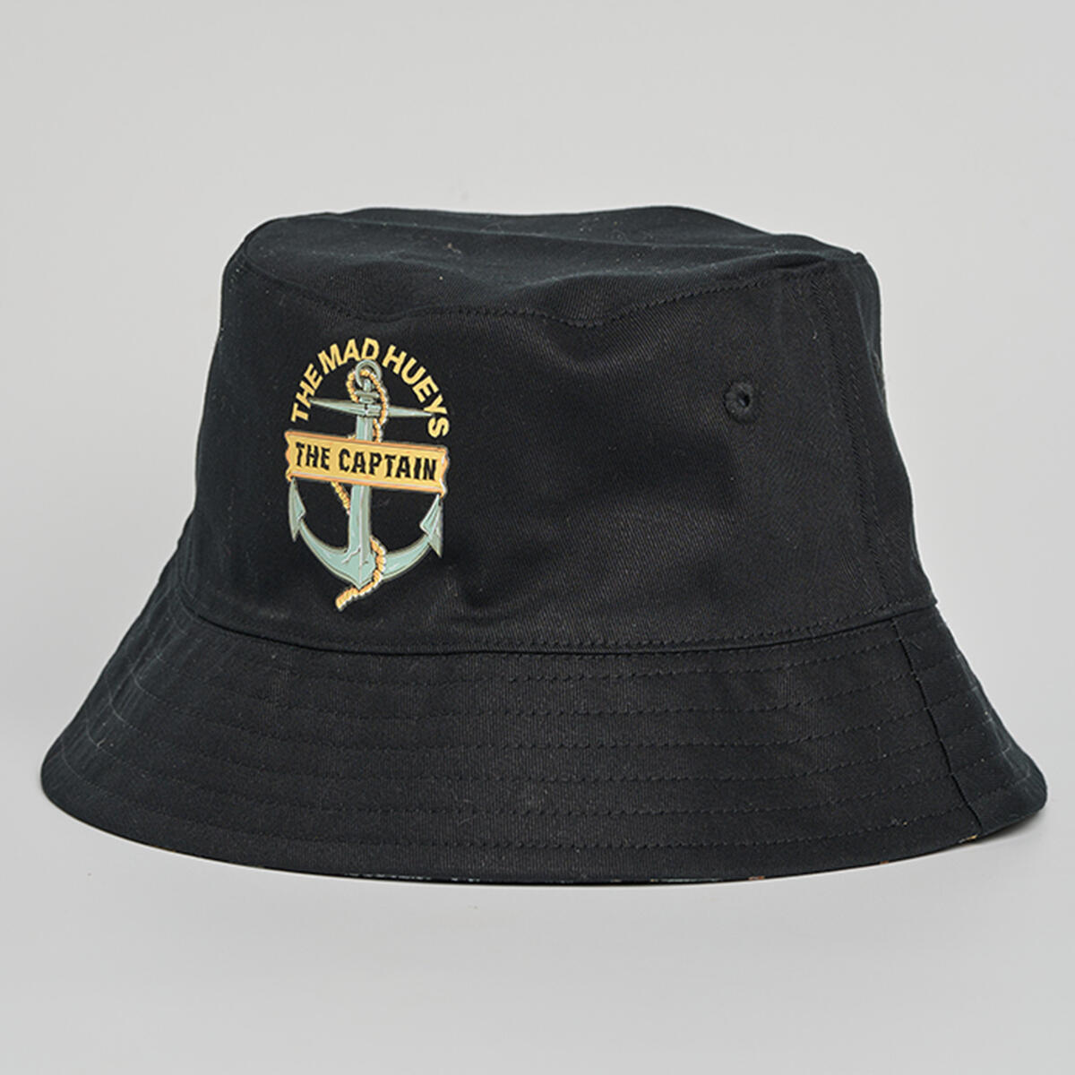 Mad Hueys Reversible Bucket Hat Croc Captain Vintage Black